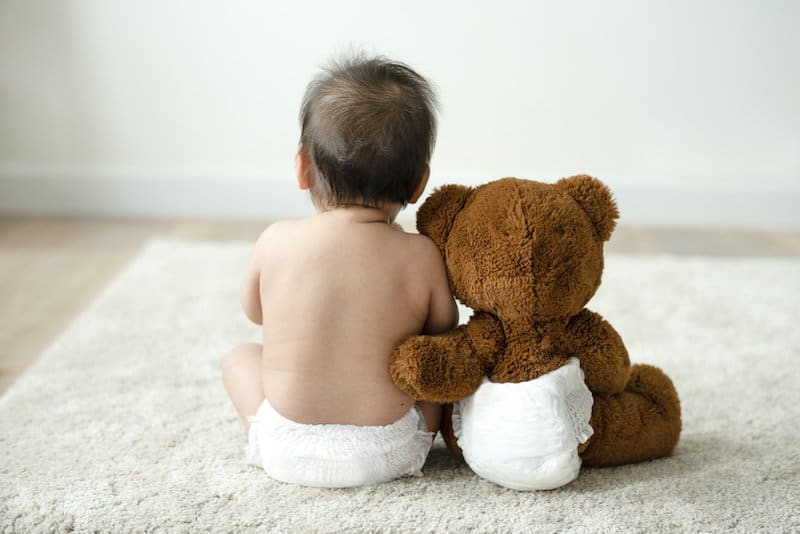 When Should I Change My Baby’s Diaper Size? When It's Time To Move Up