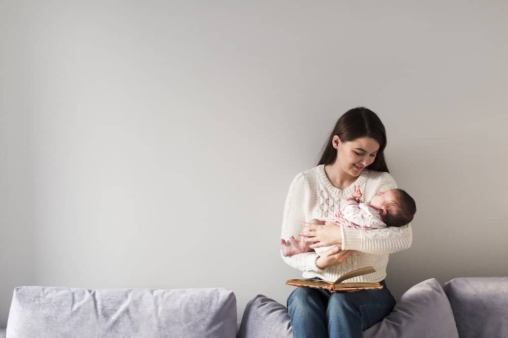 Reading to your baby to soothe them to sleep