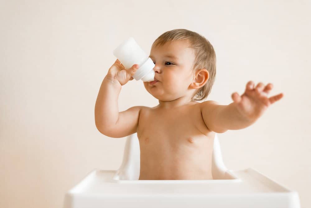 How to transition baby from breastmilk/ formula to cow’s milk?