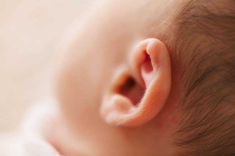 Baby shaking head often could be a sign of an ear infection