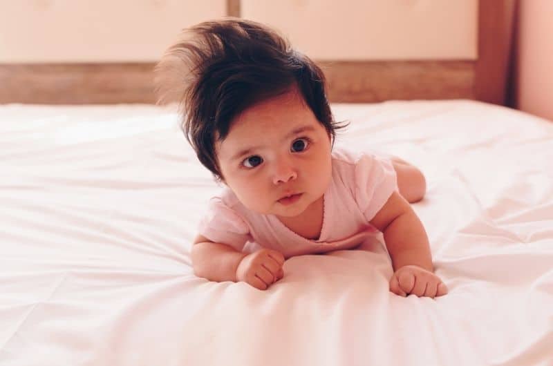 Why Does My Baby Pull Her Hair? Know The Causes And How To Prevent It!